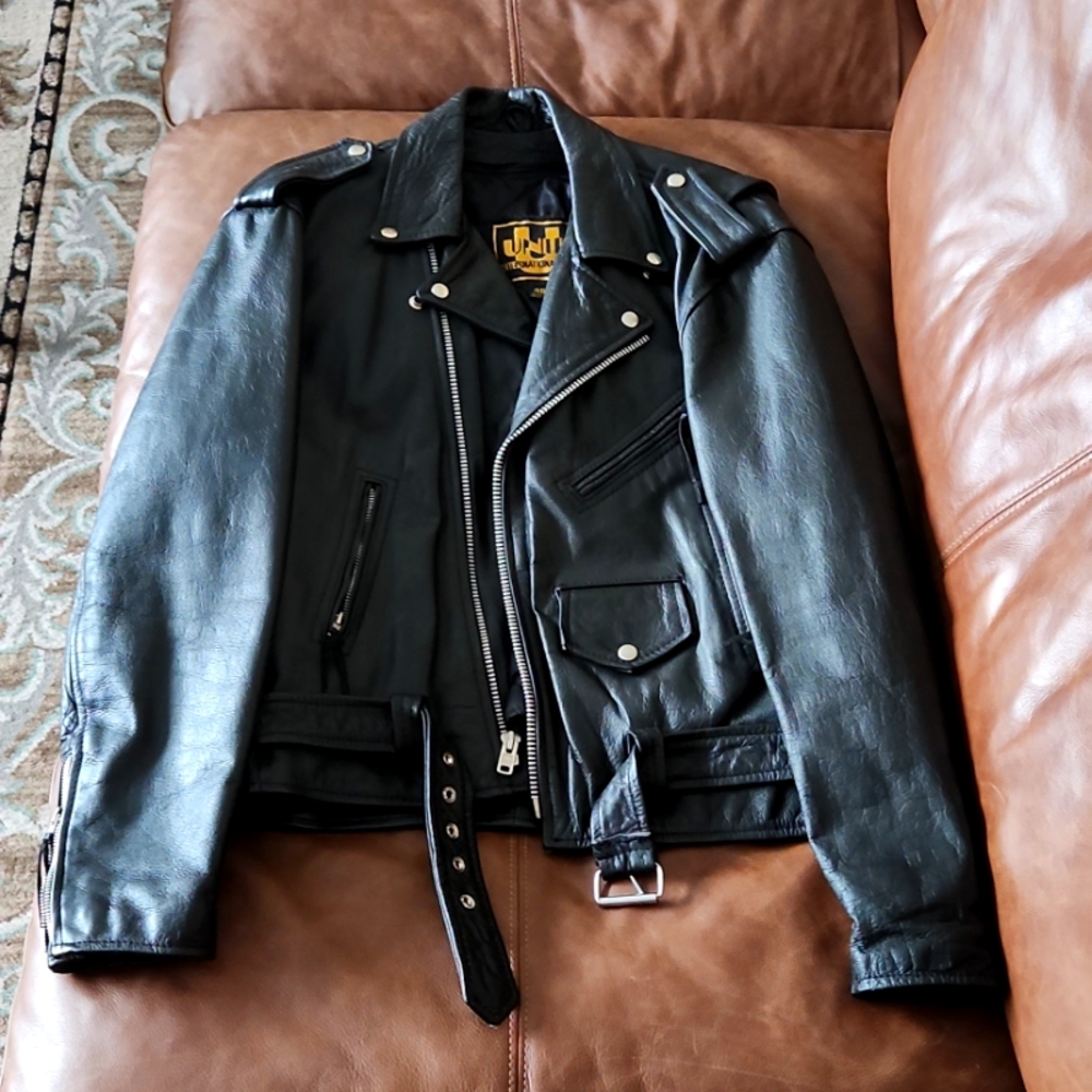 Men's Vintage Leather Motorcycle Jacket Size 48